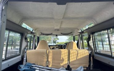 Land-rover-defender-110-diesel-1990-green-9