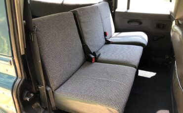 Land-rover-defender-110-diesel-1992-blue-10