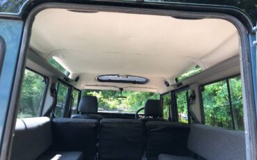 Land-rover-defender-110-diesel-1992-blue-13