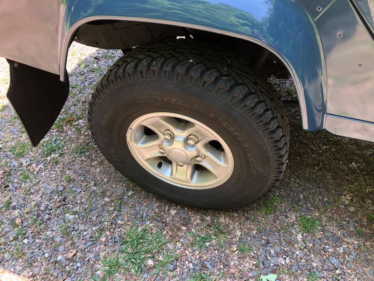 Land-rover-defender-110-diesel-1992-blue-7