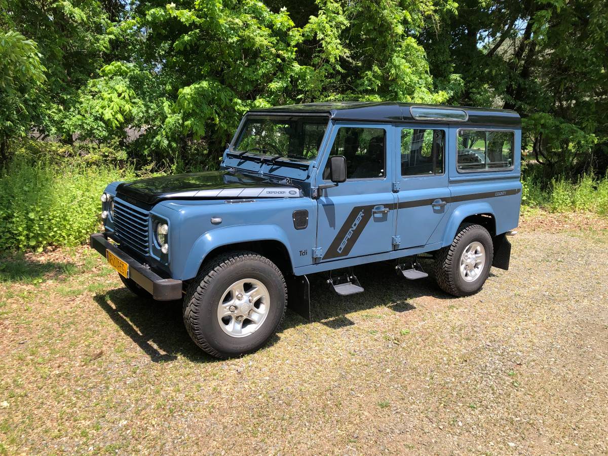 Land-rover-defender-110-diesel-1992-blue