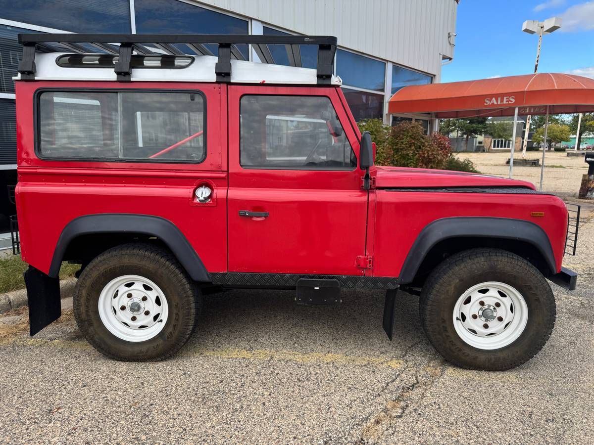 Land-rover-defender-90-1989-red-4