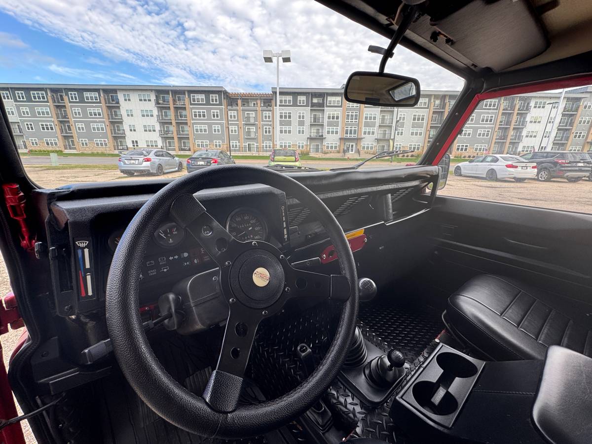 Land-rover-defender-90-1989-red-8