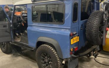 Land-rover-defender-90-diesel-1991-blue-10