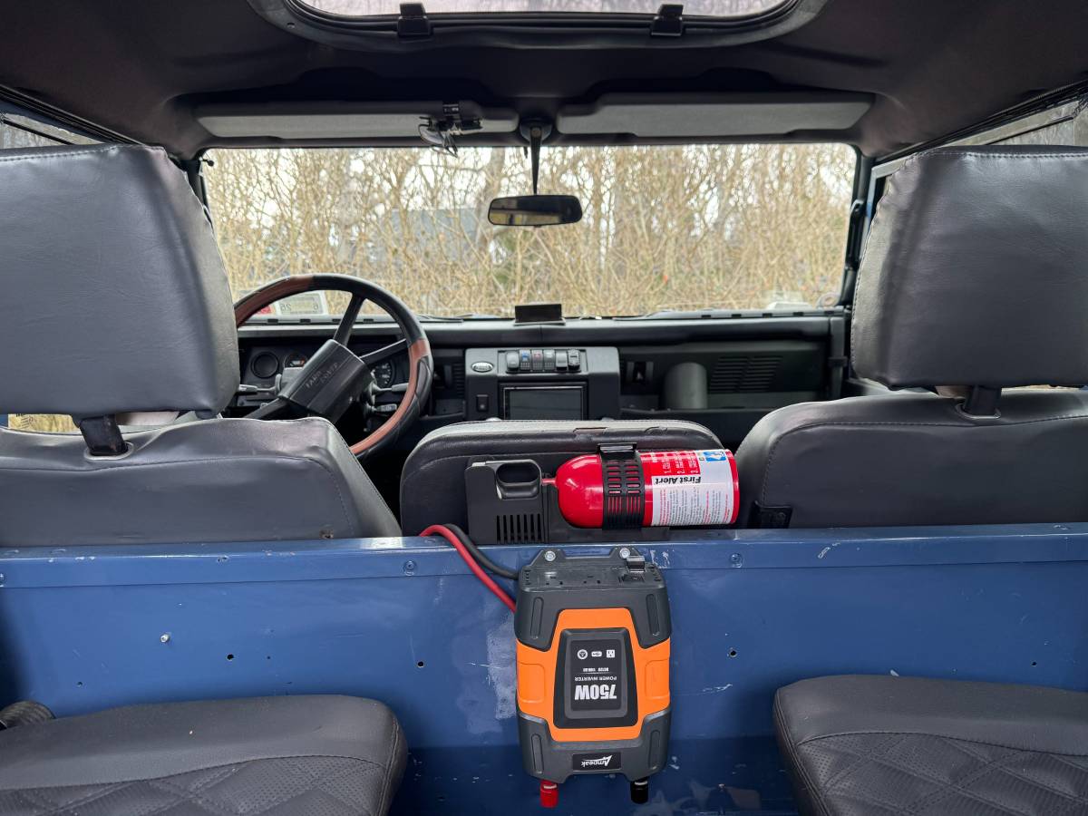 Land-rover-defender-90-diesel-1991-blue