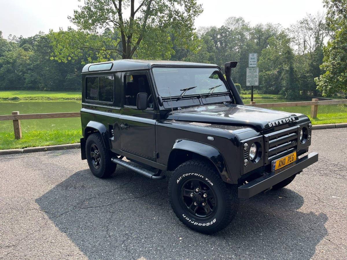 Land-rover-defender-90-diesel-1993-black-2