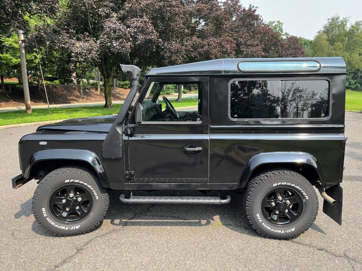 Land-rover-defender-90-diesel-1993-black-6