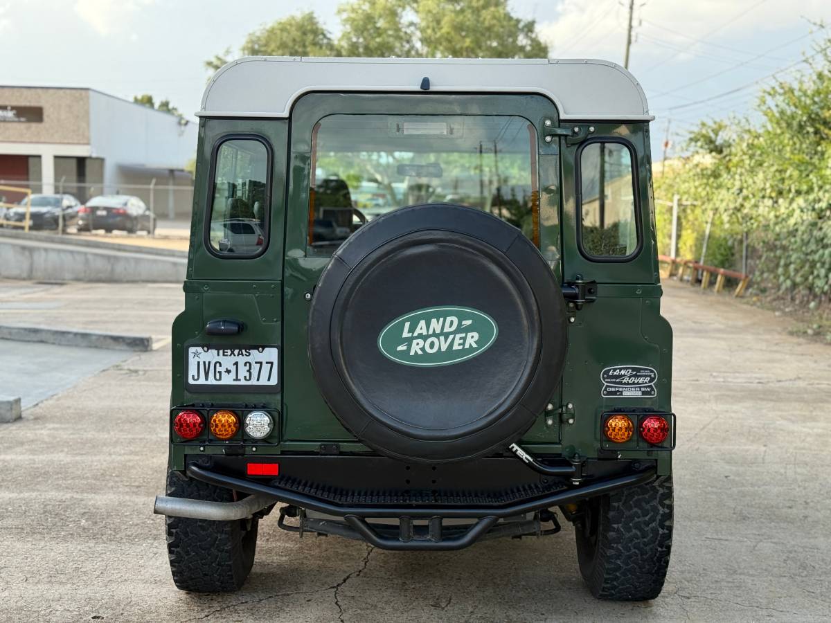 Land-rover-defender-90-nas-1995-green-5