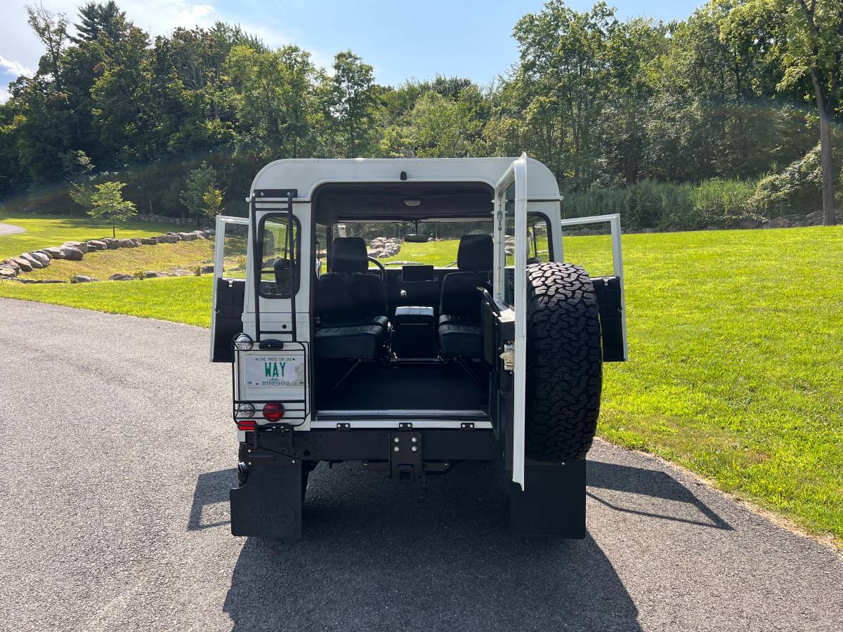 Land-rover-defender-diesel-1992-white-12