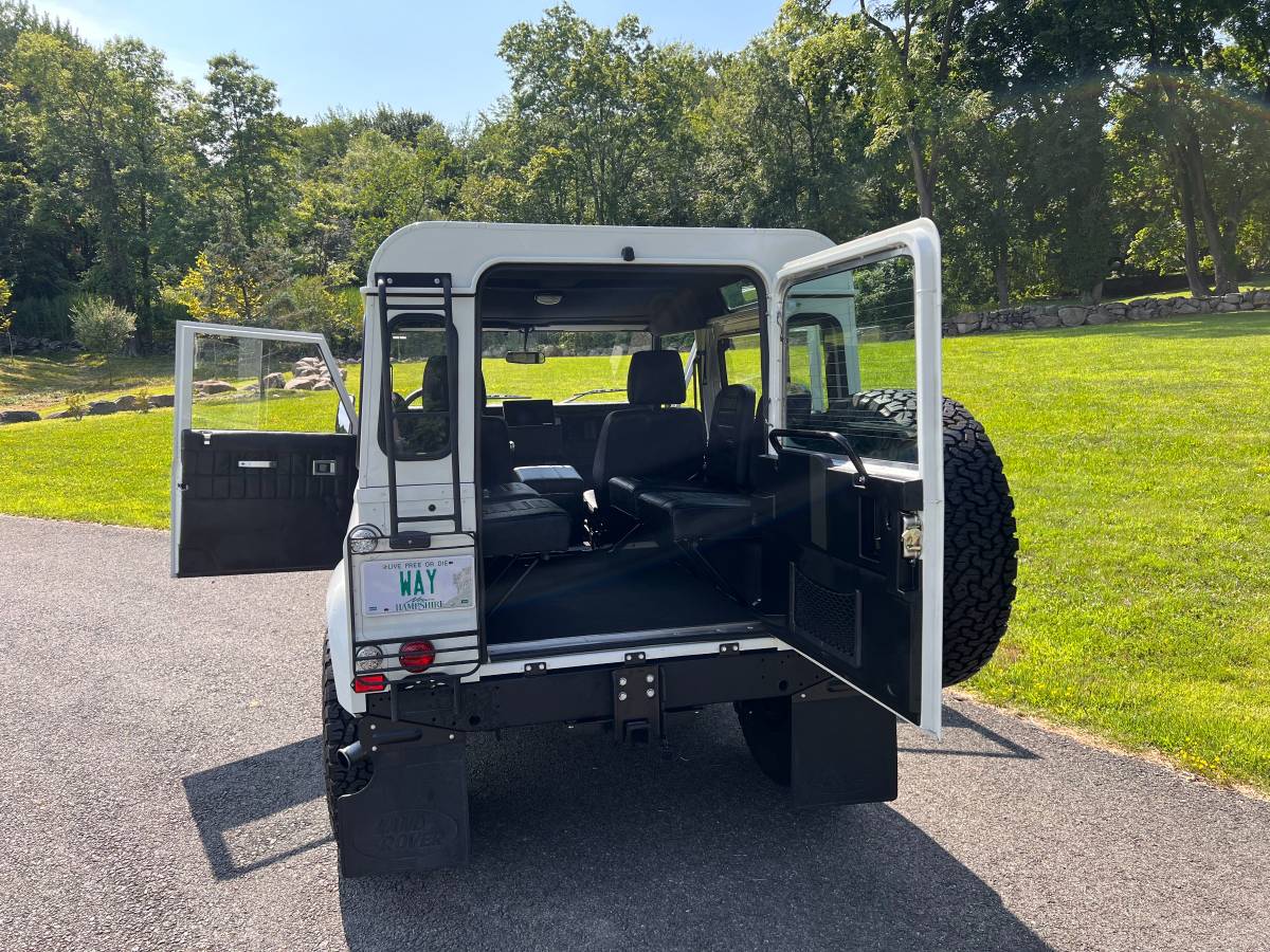 Land-rover-defender-diesel-1992-white-13