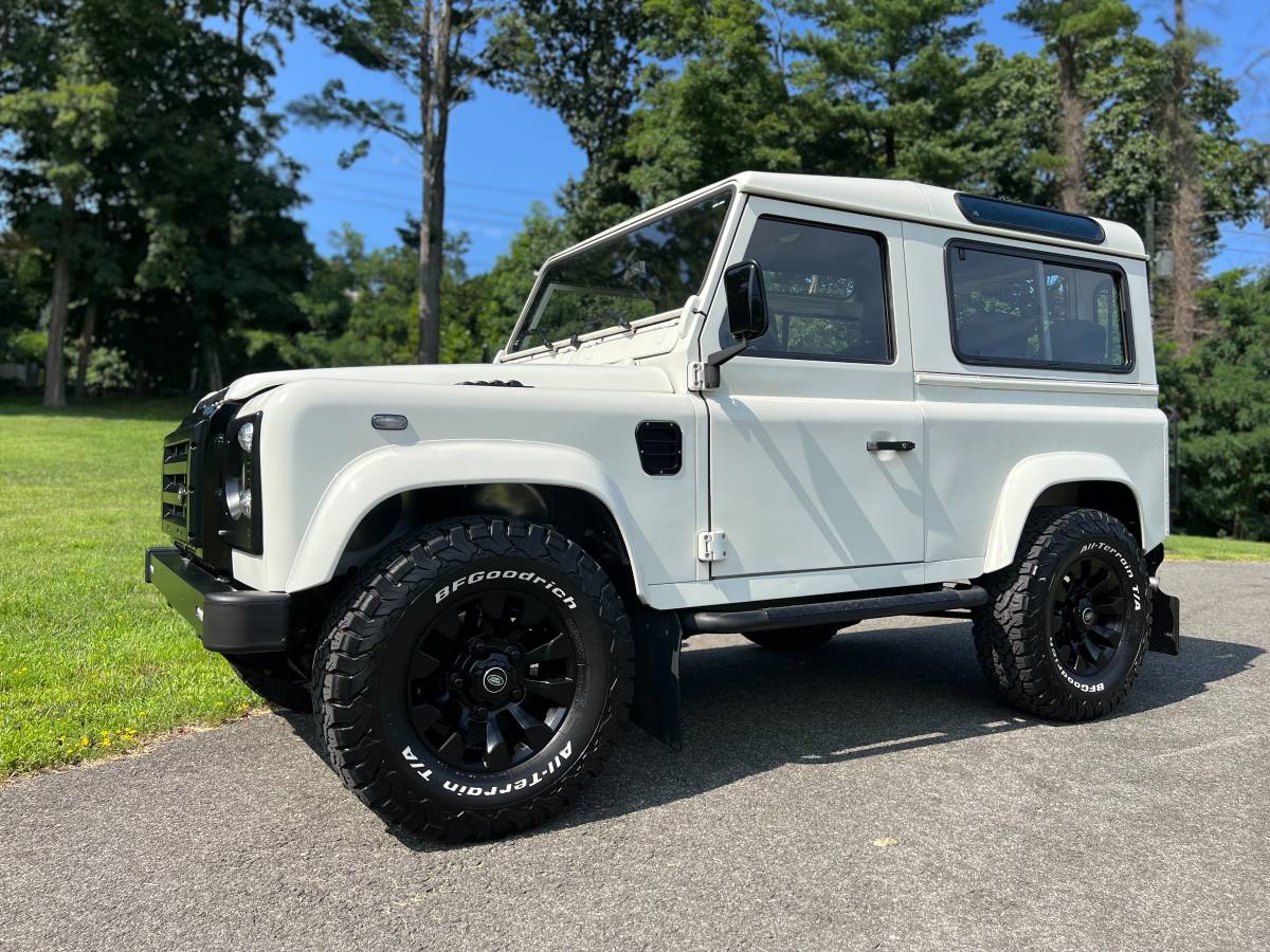 Land-rover-defender-diesel-1992-white-3