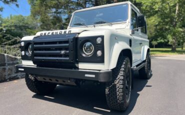 Land-rover-defender-diesel-1992-white