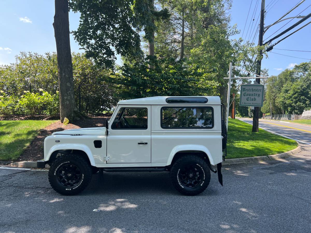 Land-rover-defender-diesel-1992-white-4