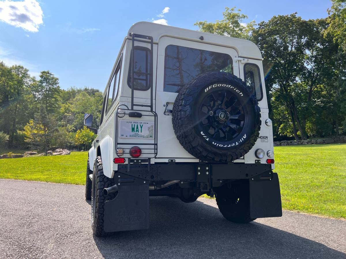 Land-rover-defender-diesel-1992-white-9