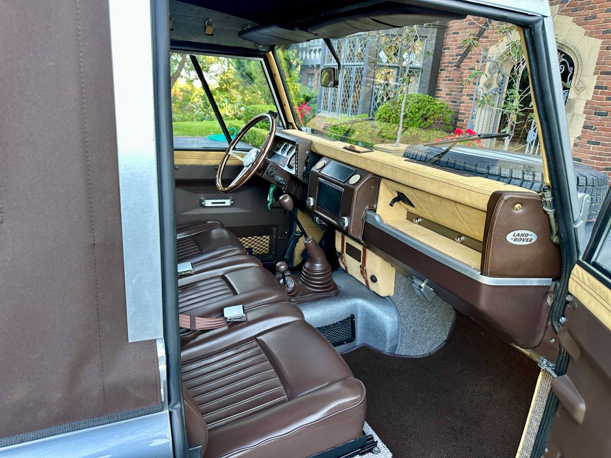 Land-rover-diesel-1986-grey-19
