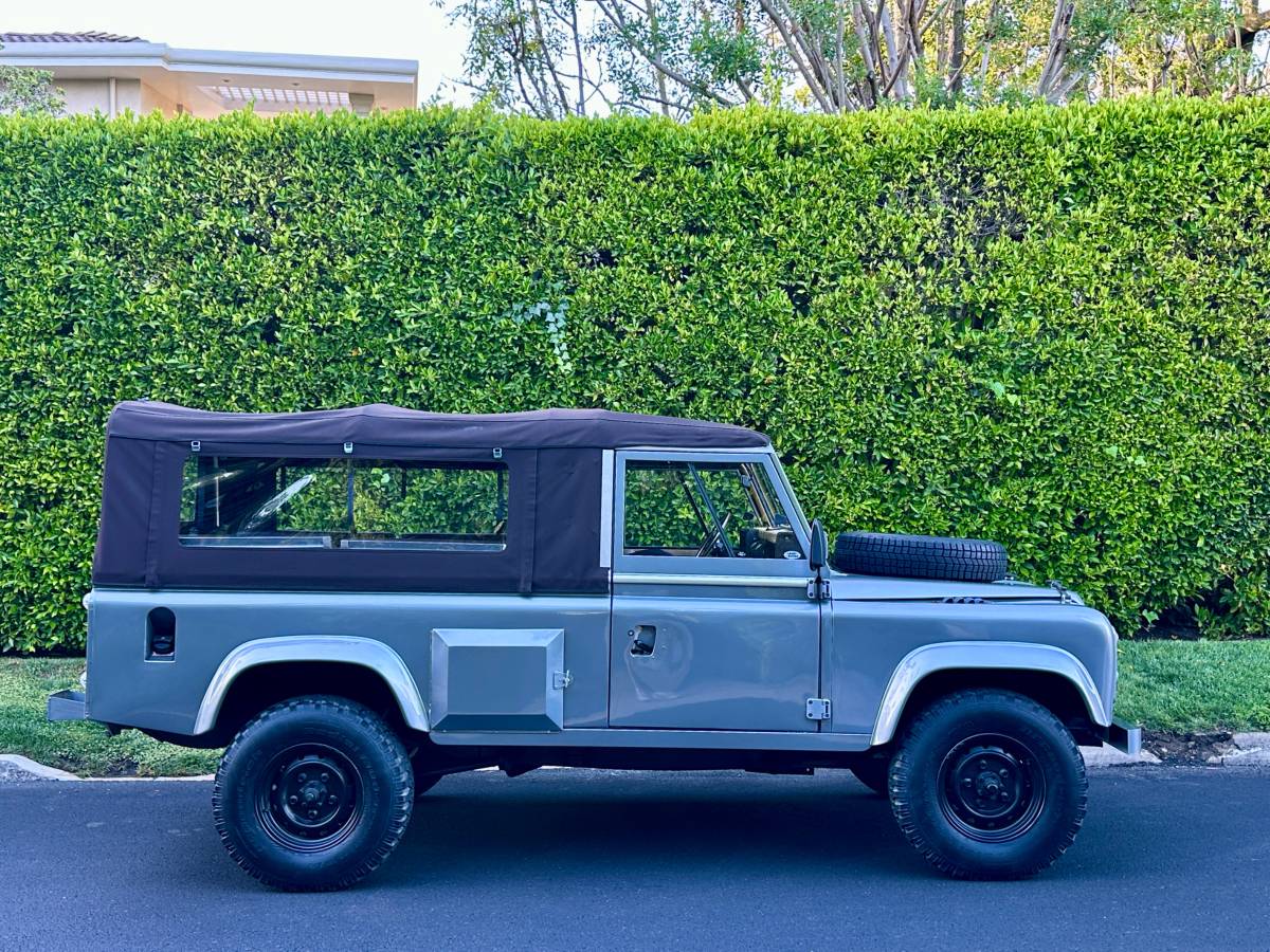 Land-rover-diesel-1986-grey-5