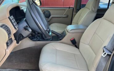 Land-rover-discovery-1995-green-1