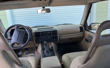 Land-rover-discovery-1995-green-3