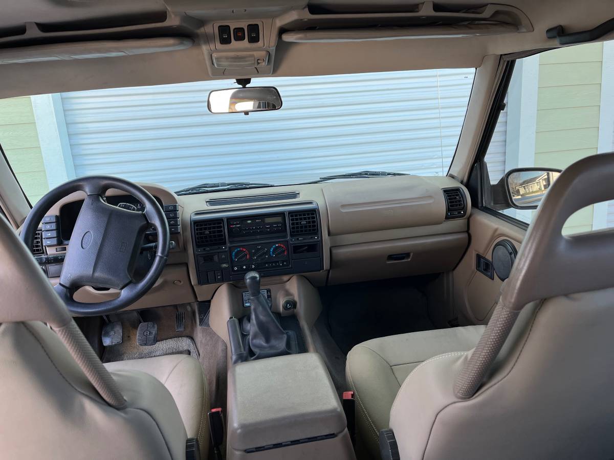 Land-rover-discovery-1995-green-3