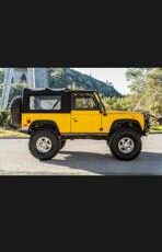 Land-rover-nas-defender-90-1994-yellow-11
