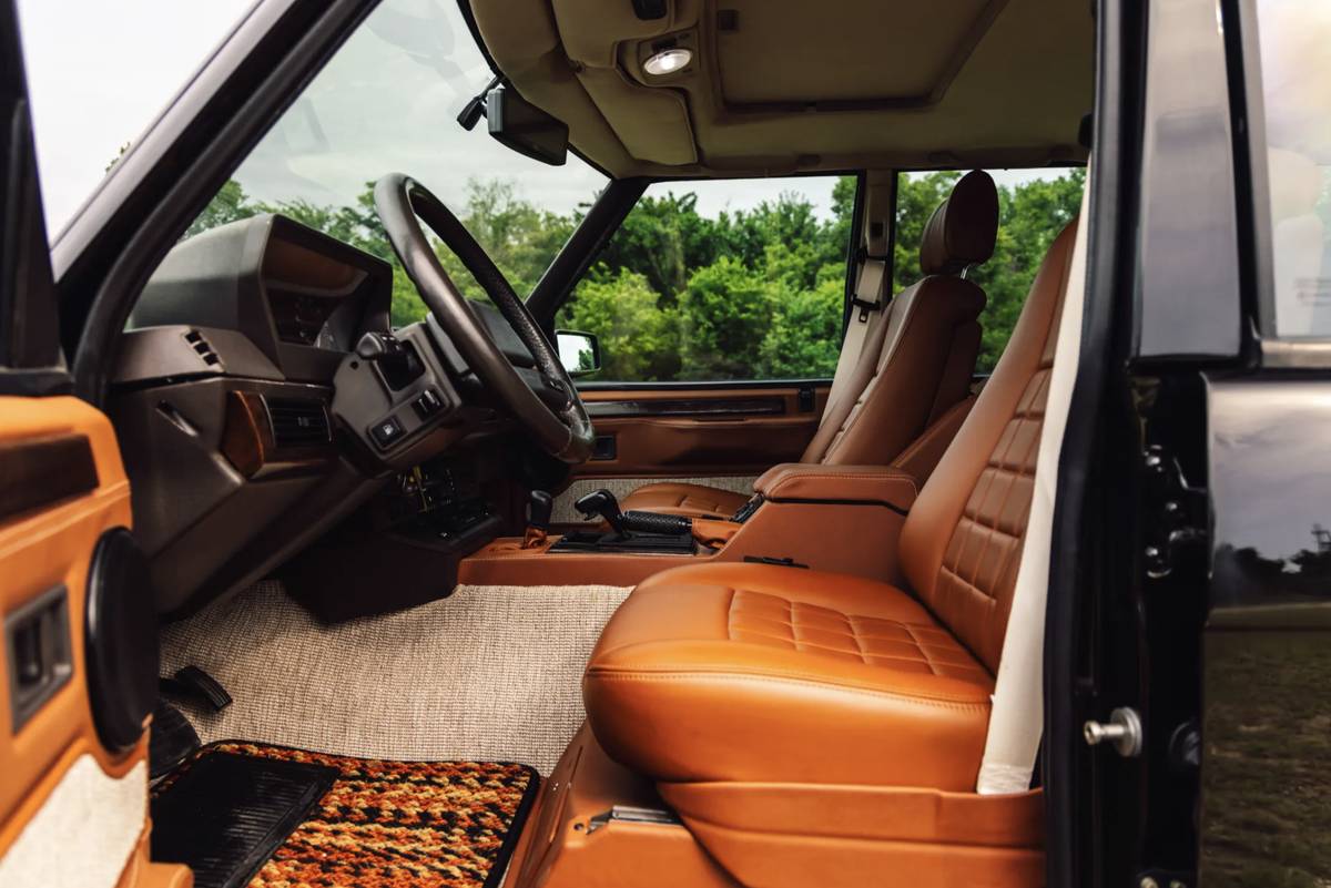 Land-rover-range-rover-1992-black-10