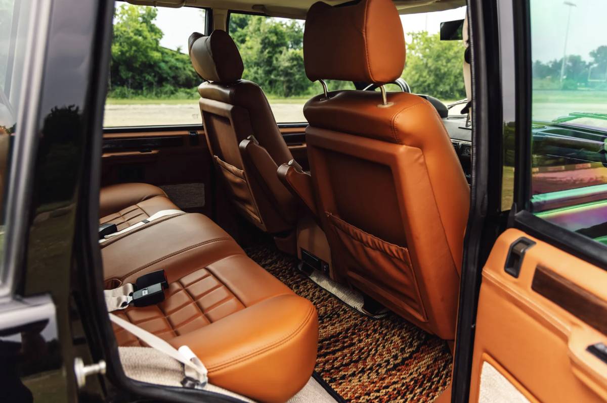 Land-rover-range-rover-1992-black-14