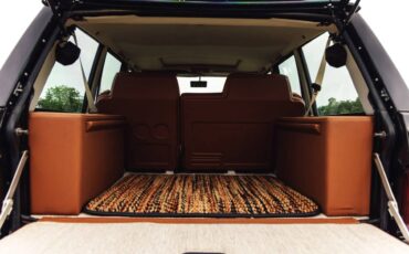 Land-rover-range-rover-1992-black-17