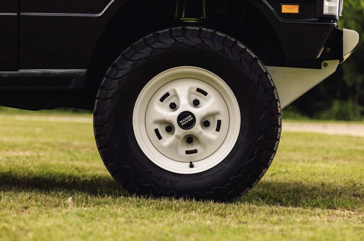 Land-rover-range-rover-1992-black-6