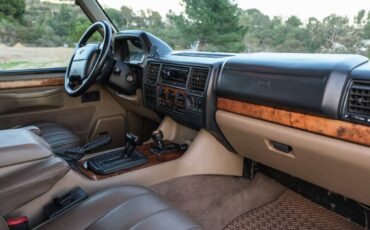 Land-rover-range-rover-classic-1995-white-12