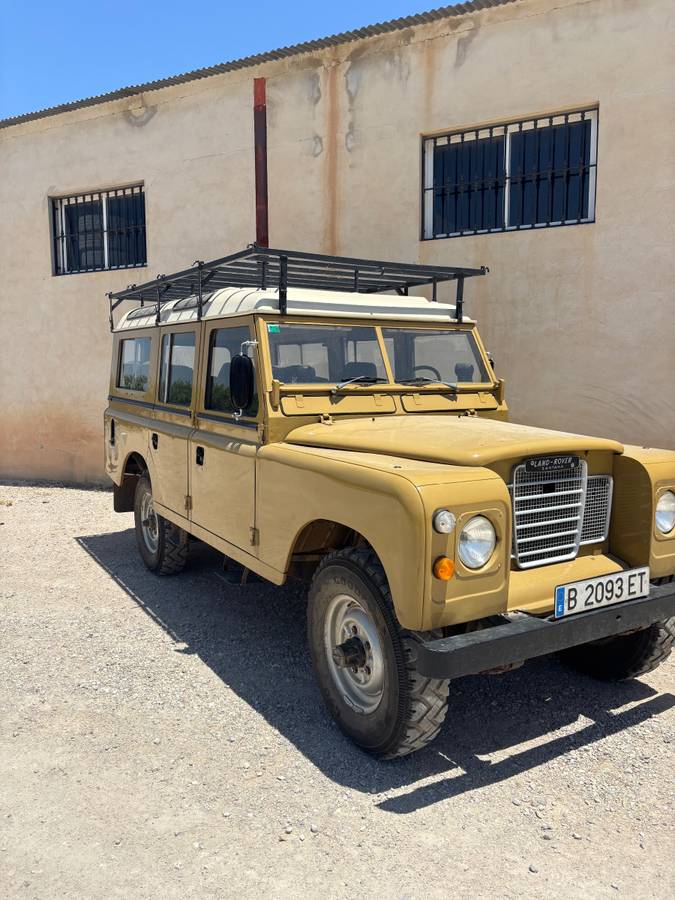 Land-rover-santana-series-iii-109-diesel-1981