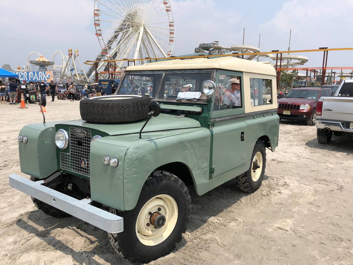 Land-rover-series-iia-1965-green-3