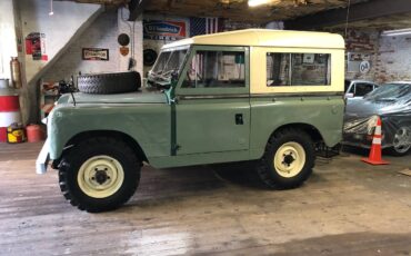 Land-rover-series-iia-1965-green-5