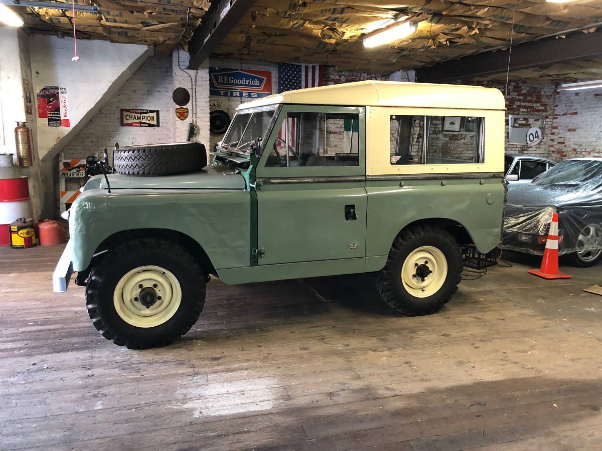 Land-rover-series-iia-1965-green-5
