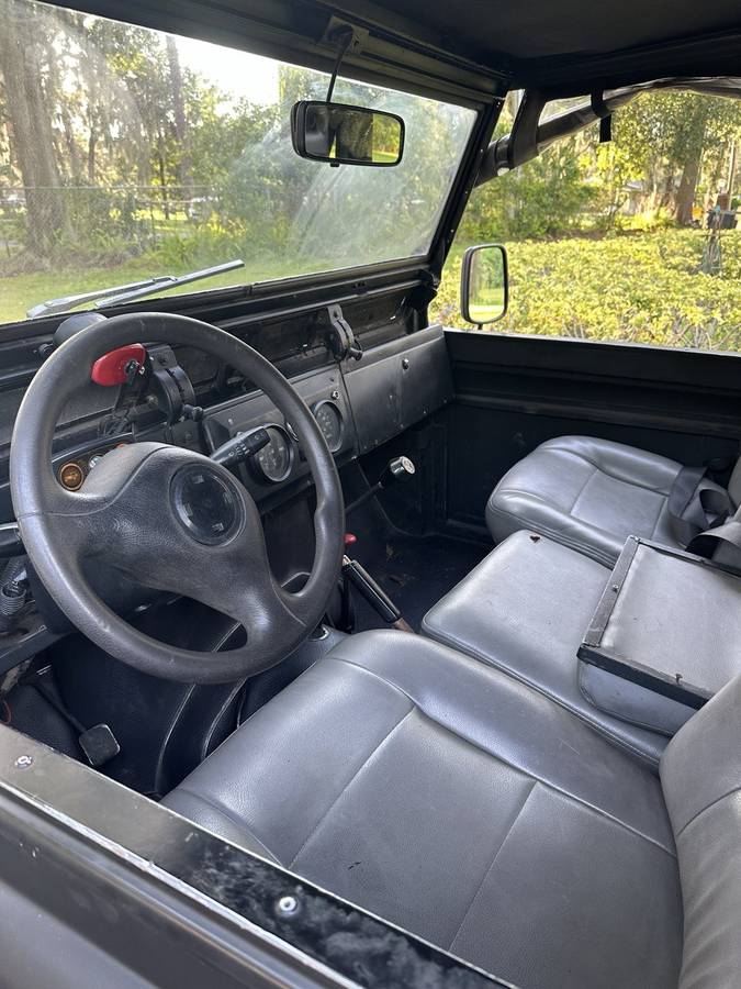 Land-rover-series-iia-1966-black-1