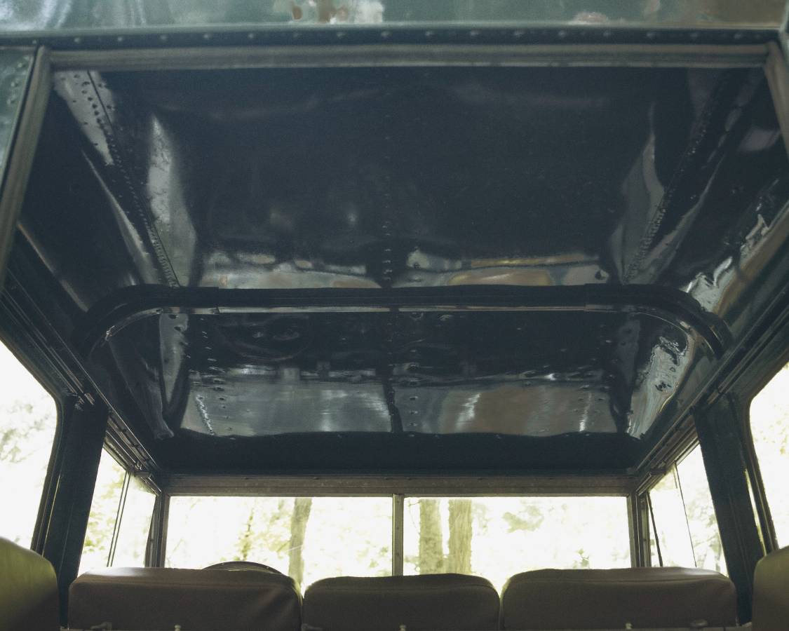 Land-rover-series-iia-santana-88-diesel-1969-blue-12