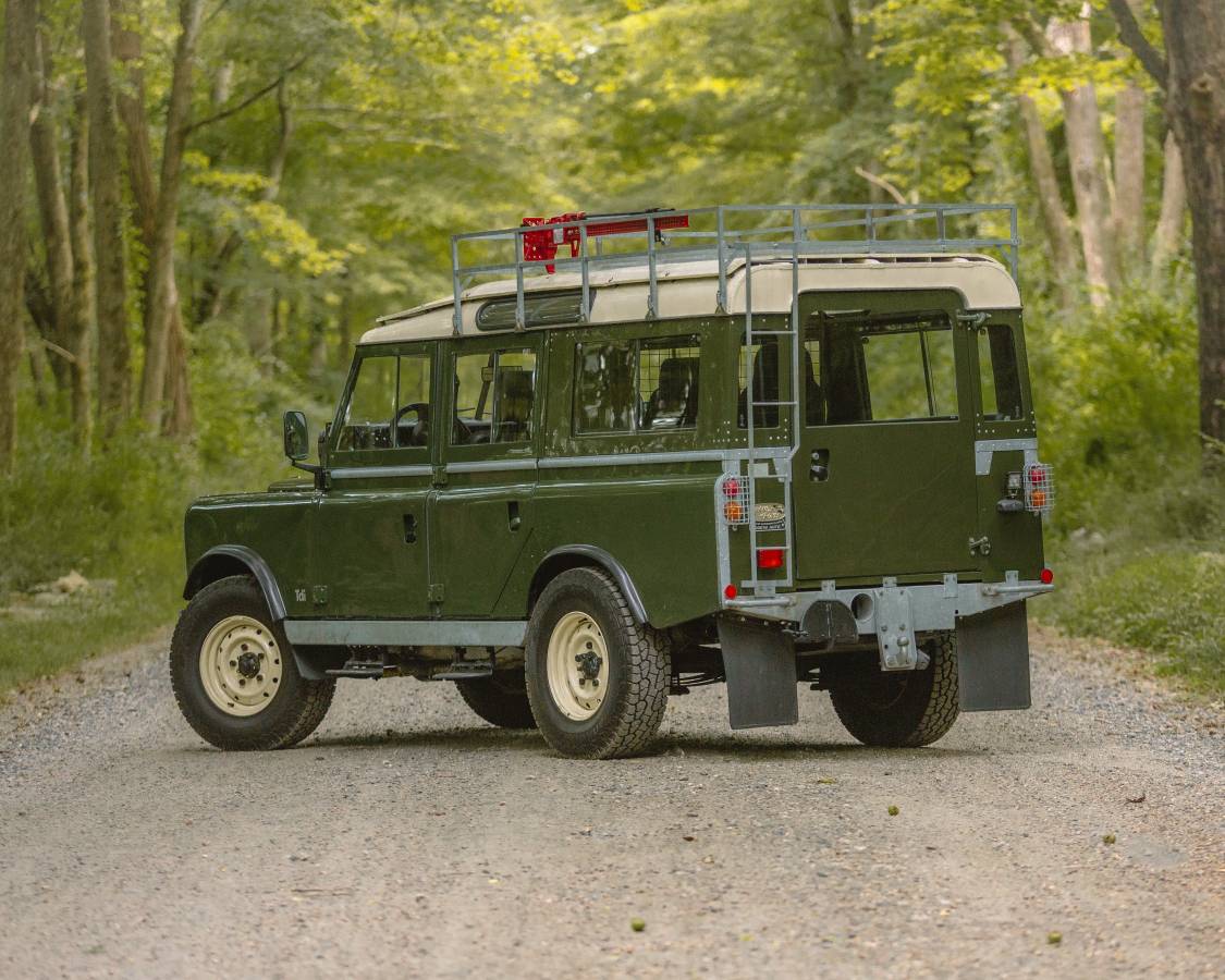 Land-rover-series-iii-109-diesel-1980-green-15