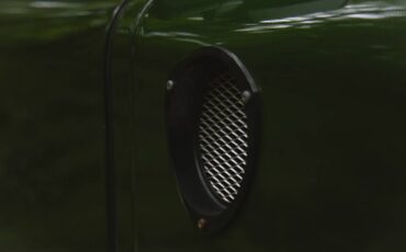 Land-rover-series-iii-109-diesel-1980-green-16