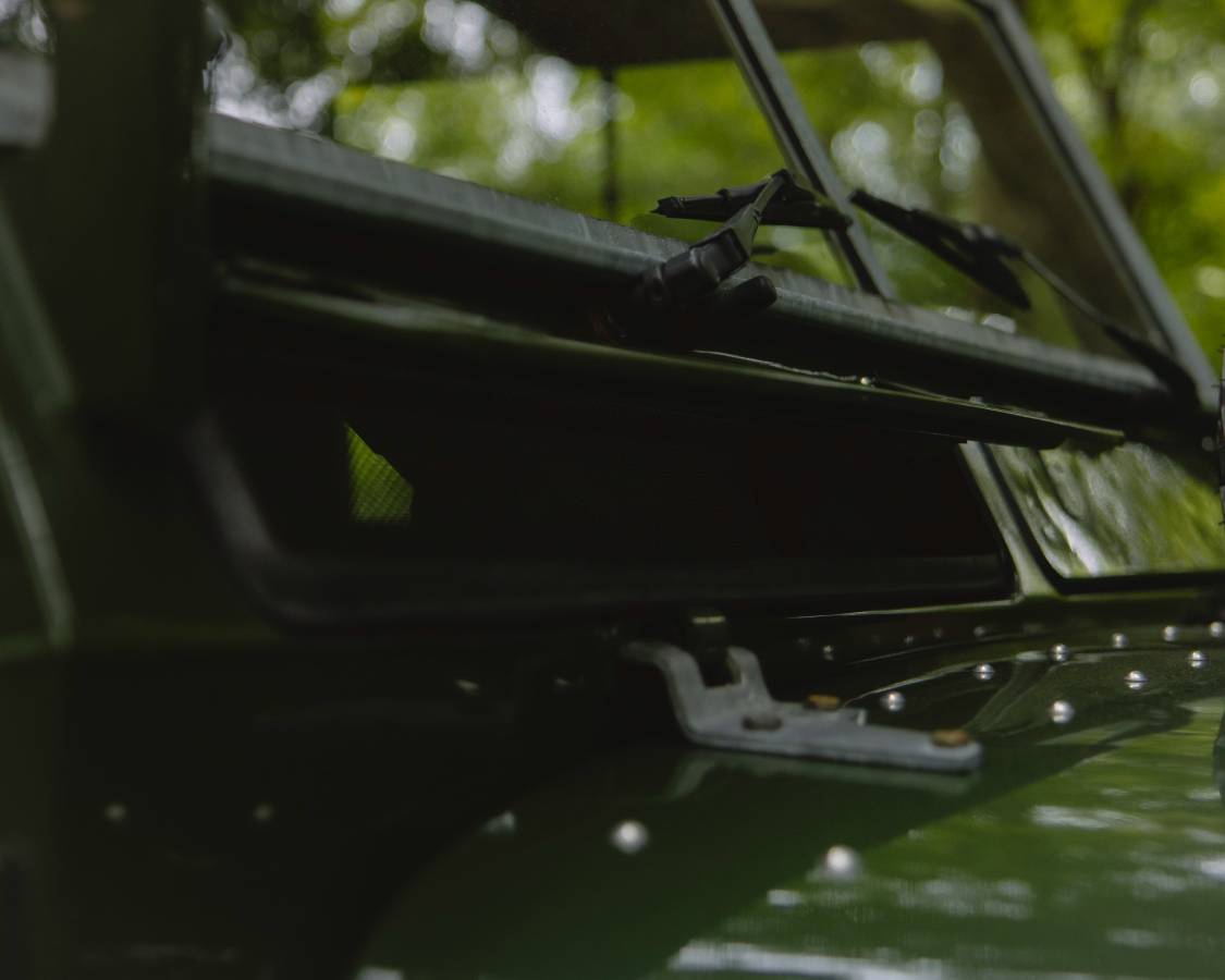 Land-rover-series-iii-109-diesel-1980-green-17