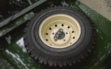 Land-rover-series-iii-109-diesel-1980-green-18