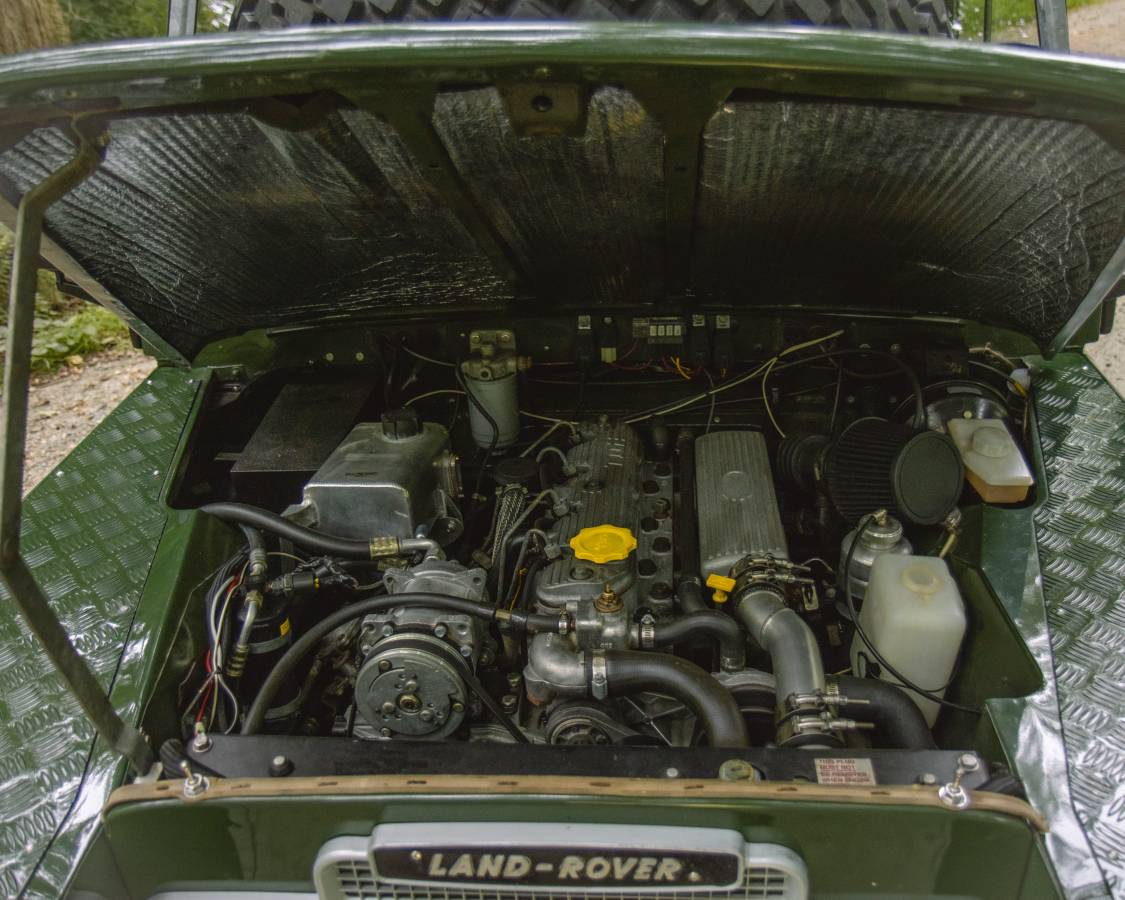 Land-rover-series-iii-109-diesel-1980-green-20