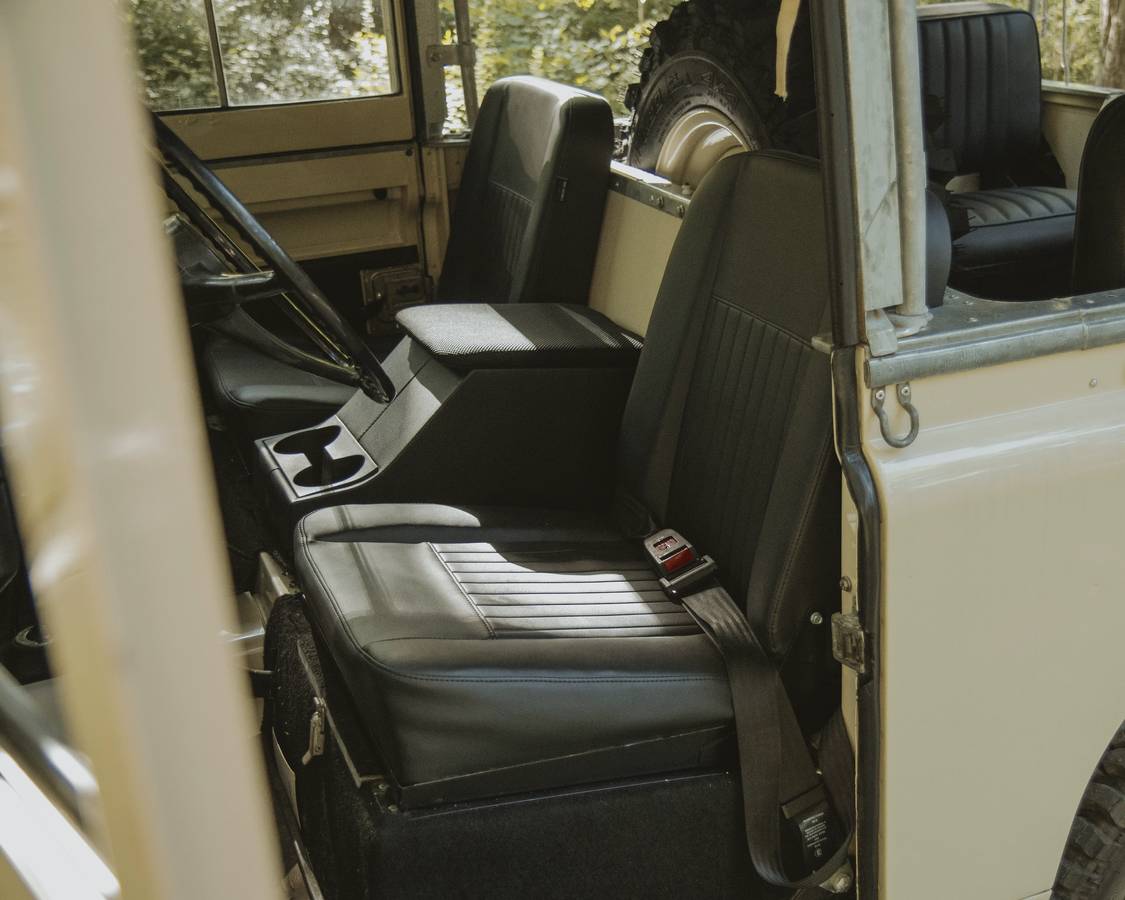 Land-rover-series-iii-88-diesel-1972-yellow-5