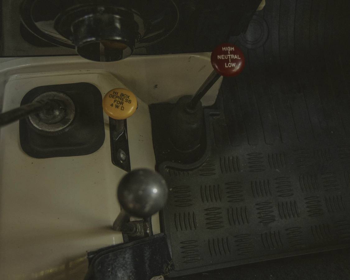 Land-rover-series-iii-88-diesel-1972-yellow-8