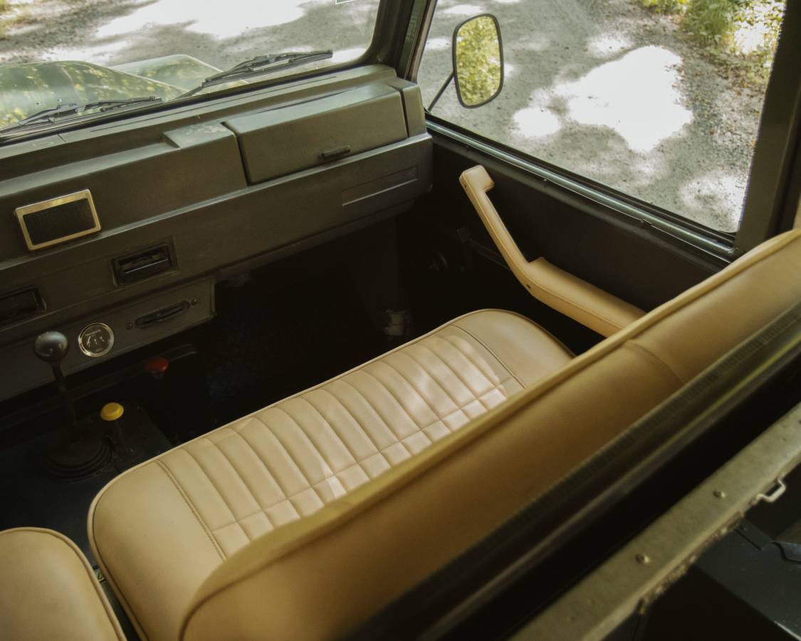 Land-rover-series-iii-santana-109-diesel-1980-green-13