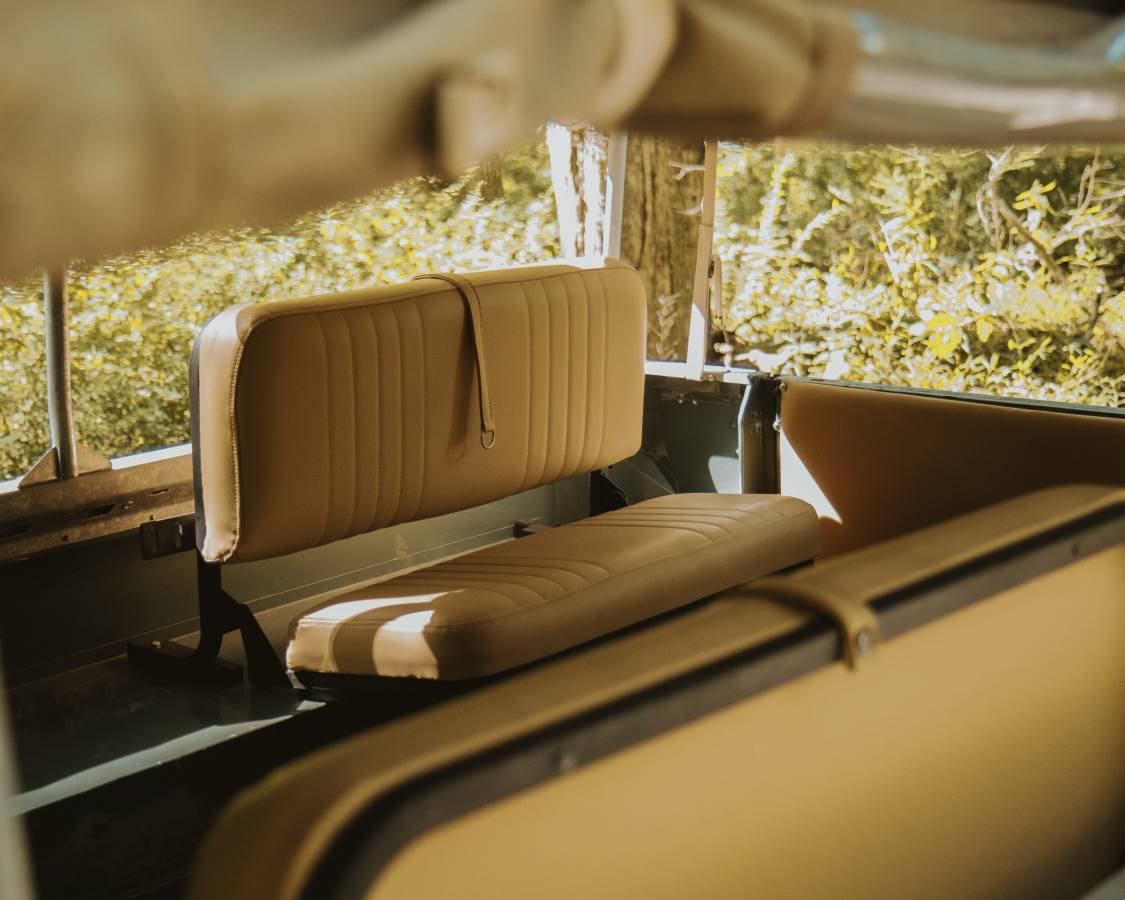 Land-rover-series-iii-santana-109-diesel-1980-green-14