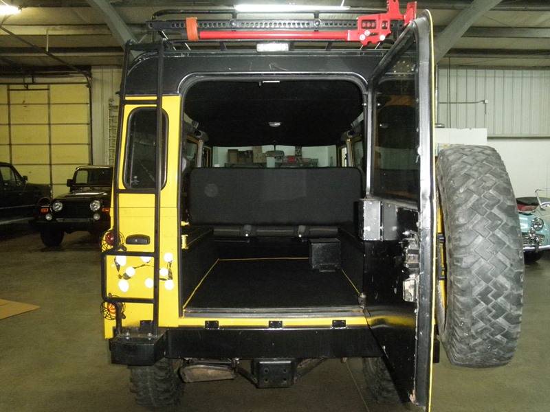 Landrover-defender-1993-yellow-10