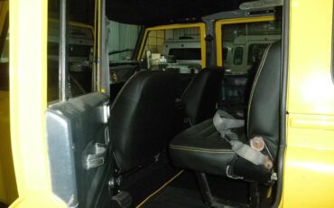 Landrover-defender-1993-yellow-2