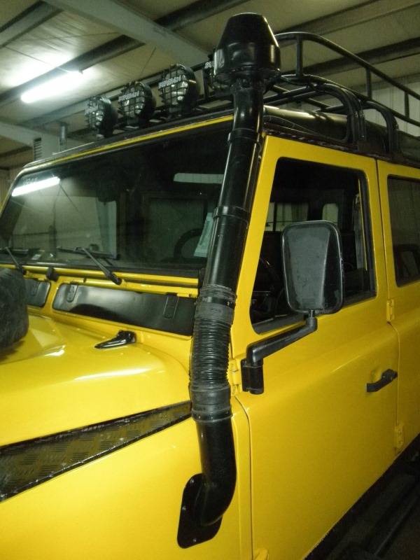 Landrover-defender-1993-yellow-22
