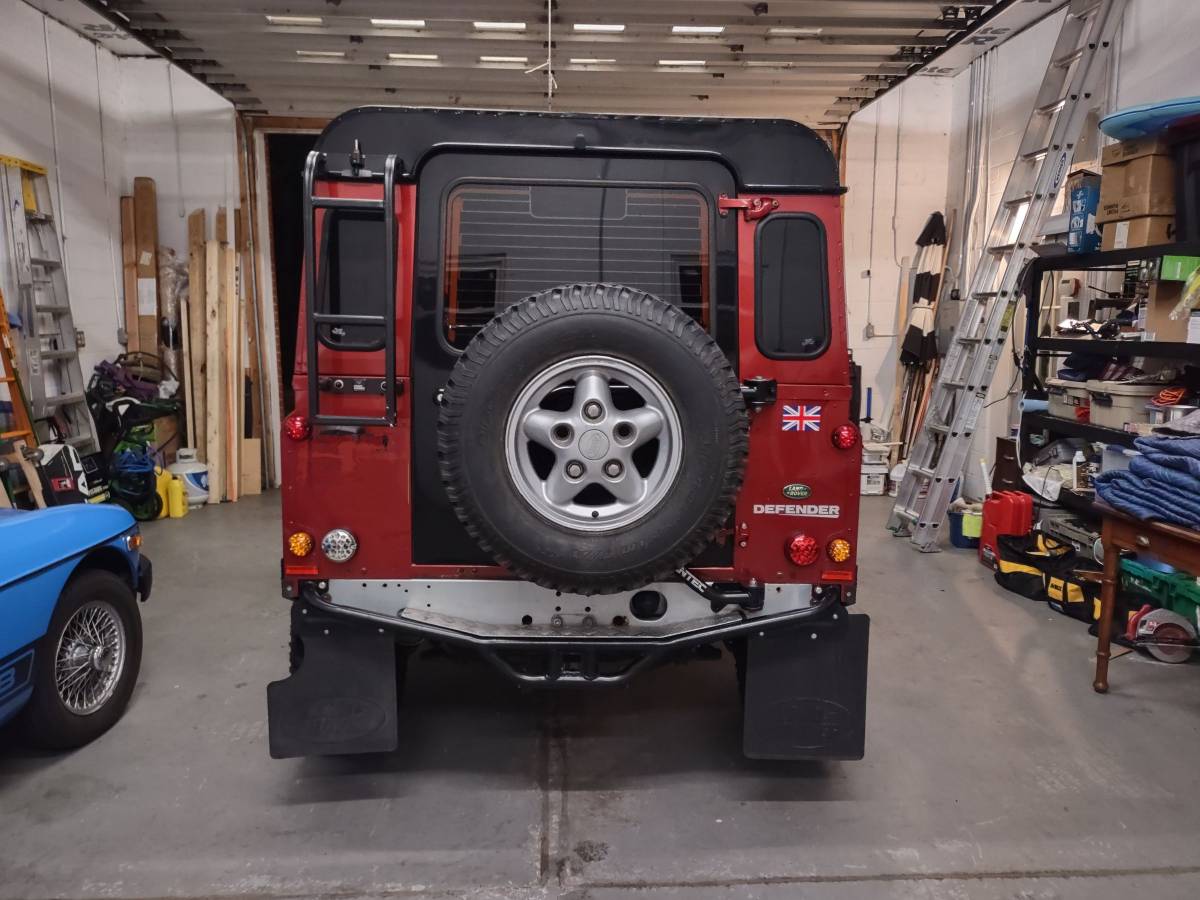 Landrover-defender-diesel-1986-red-3