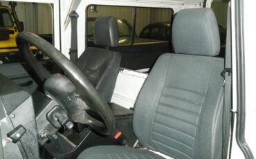 Landrover-defender-diesel-1995-white-11