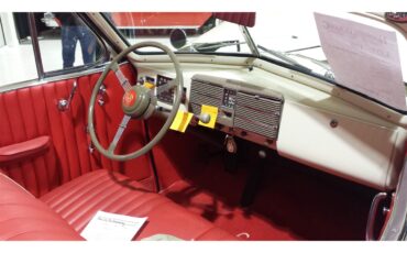 Lasalle-1938-Pastel-yellow-Red-12